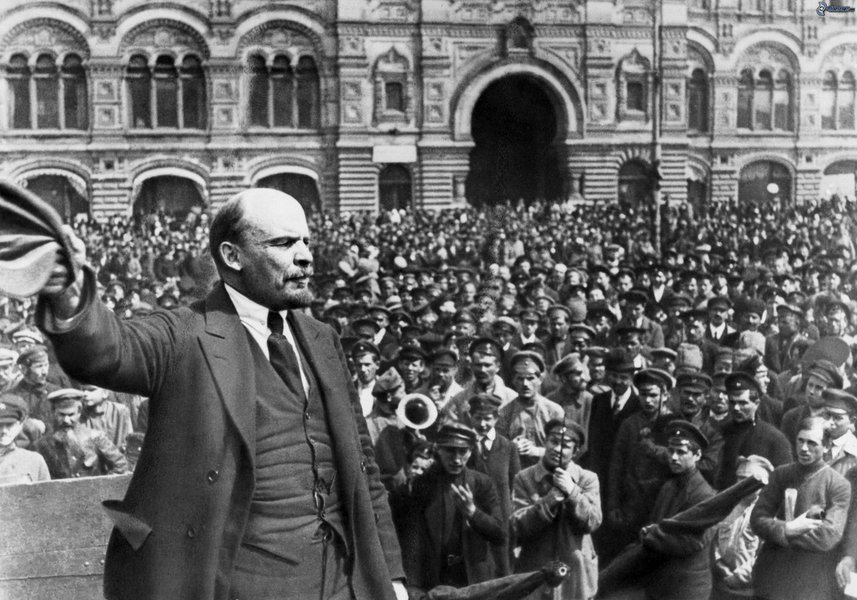 No dia 24 de outubro de 1917 no calendário juliano (6 de novembro no calendário gregoriano), o líder Vladimir Lenin convocava os revolucionários a derrubar o governo provisório e tomar o poder; leia a íntegra 