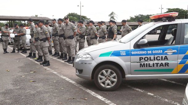 Dados divulgados pela Secretaria de Segurança Pública e Administração Penitenciária (SSPAP) apontam redução em 11 das doze modalidades das ocorrências reativas no Estado, quando se compara os dados com julho de 2016; apresentaram redução os casos de estupros (-45,76%), as tentativas de homicídios (-14,15%) e os latrocínios (-40%); todas as naturezas de roubos e de furtos também tiveram queda; os roubos a transeuntes diminuíram 39,86%, os roubos de veículos cederam em 35,68%, enquanto os roubos em comércios e em residências caíram, respectivamente, 48,01% e 25,46%