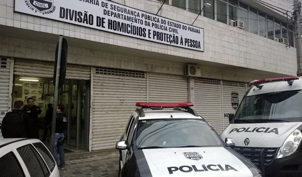 Relatório Índice de Vulnerabilidade Juvenil à Violência 2017 aponta que o Paraná é o único estado brasileiro em que a jovem branca tem mais risco de ser vítima de homicídio do que a negra, sendo 7,8 vezes maior a probabilidade contra 3,6; em nível nacional, o risco relativo de uma jovem negra ser vítima de homicídio no Brasil é 2,19 vezes maior que o de uma jovem branca