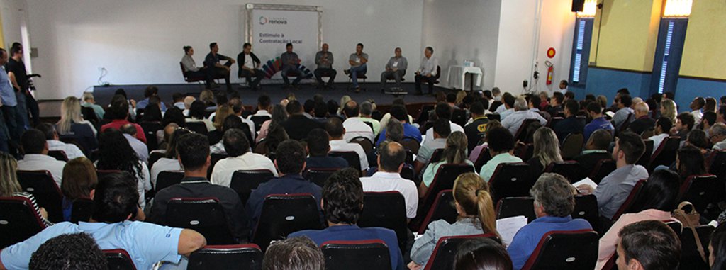 Equipes do BDMG estarão em Governador Valadares (22) e Aimorés (23) para ouvir as comunidades e oferecer linhas de crédito (capital de giro) para micro e pequenas empresas; o banco está percorrendo as cidades atingidas pela barragem de Fundão na tragédia de novembro de 2015. O trabalho de reconstrução deve movimentar R$ 4,6 bilhões em Minas Gerais até 2020