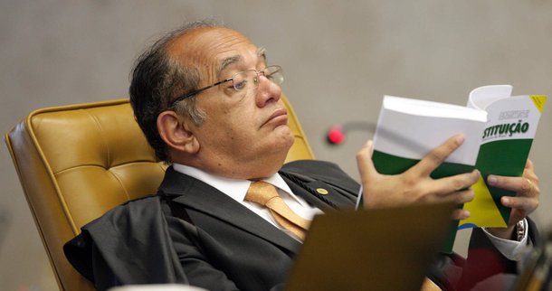 Onde se encontra nesse momento crucial de "queda das máscaras" o sempre falante, loquaz, prepotente e dado a ser porta-voz do que há de mais arcaico e atrasado no país, o ministro do Supremo Tribunal Federal o excelentíssimo Dr. Gilmar Mendes? Por que não temos sua opinião, por breve que seja sobre tão delituosos fatos e personagens?