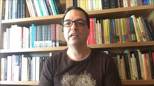 O professor de Ciência Política da UnB Luis Felipe Miguel fez uma defesa veemente da liberdade de expressão, em post em seu Facebook; para Miguel, a liberdade de expressão é muito mais importante para quem quer mudar o mundo do que para quem deseja mantê-lo como está; "Somos nós que precisamos desnaturalizar categorias, difundir informações que estão escamoteadas, desconstruir valores dominantes, mostrar alternativas", diz; "Não podemos responder a ataques defendendo a proibição de outros discursos. É dar um tiro do pé. O que nos convém não é o silêncio, mas o debate"