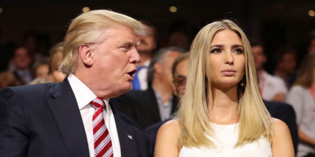Nos bastidores da Casa Branca, Ivanka Trump, filha do presidente dos Estados Unidos, Donald Trump, foi uma firme defensora do tom mais comedido e menos combativo que seu pai adotou no discurso que fez ao Congresso na noite de terça-feira, de acordo com autoridades do governo norte-americano; pronunciamento mais importante do primeiro mês de Trump na Presidência foi produto de um esforço de 10 dias com seus principais assessores; embora não tenha revelado nenhuma mudança significativa em suas políticas, o tom de sua fala foi bem diferente do sombrio discurso de posse sobre a "carnificina americana" no dia 20 de janeiro