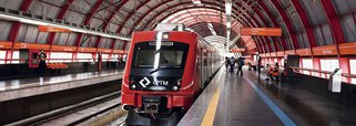 A CPTM (Companhia Paulista de Trens Metropolitanos) superfaturou em R$ 538 milhões seis contratos de manutenção e reforma de trens, assinados entre 2012 e 2013, no governo de Geraldo Alckmin (PSDB), segundo denúncia apresentada pelo promotor Marcelo Mendroni; o superfaturamento ocorreu em contratos que somam cerca de R$ 1,76 bilhão, em valores atualizados