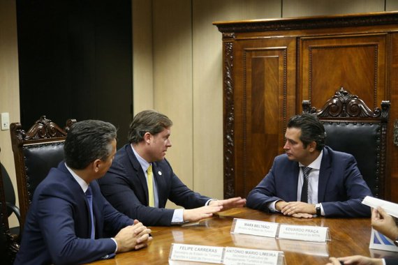 A reforma ministerial de Michel Temer não irá, ao menos por enquanto, além do Ministério das Cidades; os demais ministros, principalmente os que tem mandato, devem seguir no cargo até o final de março ou início de abril, incluindo os alagoanos; Maurício Quintella segue nos Transportes com o aval do PR e pode disputar o Senado; Marx Beltrão, se conseguir contornar a “pressão”, deve ficar no Turismo e se não ocorrer mudanças de rota – disputar o Senado