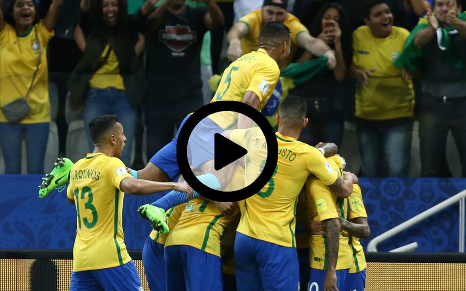 A seleção brasileira tornou-se a primeira equipe classificada para a Copa do Mundo de 2018, na madrugada desta quarta-feira, depois da vitória sobre o Paraguai por 3 x 0 e da derrota do Uruguai para o Peru por 2 x 1; o Brasil foi a 33 pontos, 10 a mais que o quarto colocado, o Chile, restando quatro rodadas para o final das eliminatórias sul-americanas e, como haverá confrontos entre alguns dos rivais, o time não pode mais ser alcançado