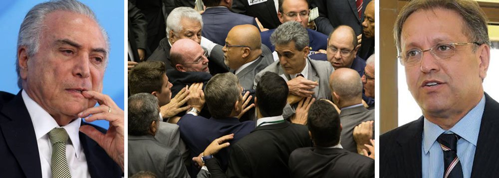 O governador do Tocantins, Marcelo Miranda, afirmou que viu como "passo positivo e muito importante para o Brasil" a decisão da Câmara dos Deputados de arquivar a denúncia por corrupção passiva contra Michel Temer; segundo o chefe do executivo, o desfecho da votação representa a "superação de uma grave crise de incertezas"