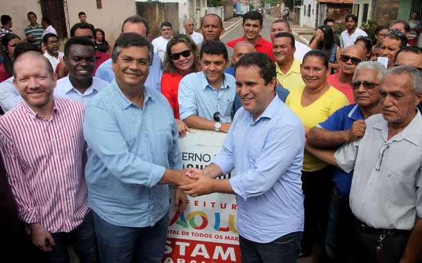 A informação foi publicada no Blog do Jorge Vieira; a guinada da administração Edivaldo Holanda Junior (PDT) neste segundo semestre do ano tem provocado comentários nos bastidores da sucessão estadual e especulações sobre o futuro político do prefeito da capital; a alguns analistas políticos, após com a entrega do PSDB ao senador Roberto Rocha, começam a enxergar no prefeito o nome ideal para compor, como vice, a chapa do governador Flávio Dino (PCdoB)