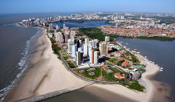O Maranhão é o estado que mais melhorou a qualidade das praias entre 2016 e 2017, de acordo com reportagem da Folha de S. Paulo; todos os 21 pontos medidos tiveram evolução; foram analisadas 16 praias de São Luís e cinco de São José de Ribamar; todas elas apresentaram qualidade melhor no período de um ano, o que representa um aproveitamento de 100%