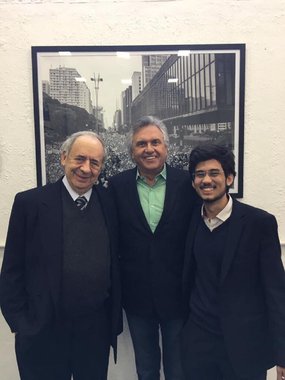 O senador Ronaldo Caiado (DEM-GO) anunciou a candidatura do líder do Movimento Brasil Livre (MBL) Kim Kataguiri a deputado federal em 2018; "Recebi a boa notícia de que teremos na Câmara dos Deputados, no próximo mandato, o Kim com toda sua inteligência e independência para ajudar a tirar o Brasil da crise.", disse o senador goiano