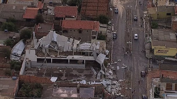 O governo federal recebeu prefeitos de cidades mineiras que foram fortemente atingidas pelas chuvas nas últimas semanas; os gestores de Rio Casca, Contagem, Caeté, Ribeirão das Neves e São João del Rei apresentaram informações sobre a situação de calamidade dos municípios; segundo Juninho Martins (PSC), prefeito de Ribeirão das Neves, uma das cidades mais afetadas, foi autorizada a liberação de recursos para reconstruir as áreas danificadas e dar assistência às famílias desabrigadas