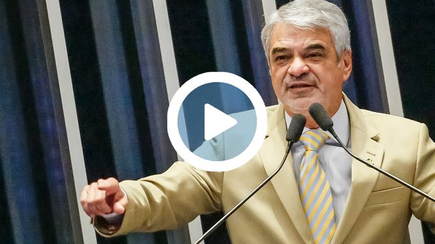 Um dia depois das alegações finais da defesa de Lula serem entregues ao juiz Sérgio Moro sobre o processo do triplex do Guarujá, o líder da oposição no Senado, Humberto Costa (PT-PE), escancarou "todas as mentiras" atribuídas ao ex-presidente pelos "gênios da raça de Curitiba"; "Tivessem tido um ânimo mais jurídico e menos político iam descobrir, sem muito esforço, um documento chamado Cessão Fiduciária de Direitos Creditórios, firmado pela OAS com a Caixa, por meio do qual a empreiteira cedeu 100% dos direitos econômicos do tríplex para um fundo de investimentos administrado por aquele banco estatal", disse em discurso na tribuna