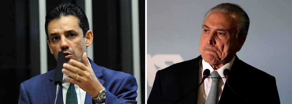 O grupo dos "cabeças pretas" do PSDB, formado pelos deputados mais jovens e liderado por Daniel Coelho (PSDB-PE), fechou posição e vai votar a favor da denúncia contra Michel Temer, que será implicado em corrupção, organização criminosa, obstrução judicial e lavagem de dinheiro; a denúncia deve ser enviada à Câmara no fim de junho