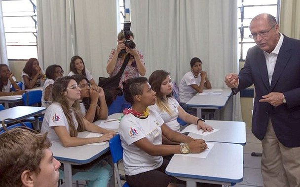 Pesquisa da Apeoesp mostra que regiões pobres concentram as escolas mais violentas. O quadro confirma a ausência de políticas públicas para as populações que mais necessitam; leia reportagem de Cida de Oliveira, na Rede Brasil Atual
