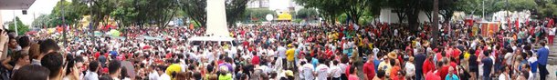 Nesta sexta-feira, 28 de abril, trabalhadores e trabalhadoras pararam contra a "reforma" trabalhista e da previdência em todo o Estado do Ceará. Só na Capital foram mais de 100 mil pessoas que lotaram a Praça da Bandeira e saíram em caminhada até a Praça do Ferreira. No interior do estado, ocorreram mobilizações e atos de rua em mais de 130 municípios que somados totalizaram 400 mil pessoas nas ruas