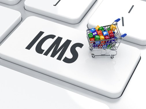 Justiça de São Paulo abre ação criminal contra 12 fiscais da Secretaria da Fazenda estadual por cobrança de propina em troca de reduções de cobrança no Imposto sobre Circulação de Mercadorias e Serviços (ICMS); De acordo com a Justiça paulista, os fiscais receberam cerca de R$ 17 milhões de propina entre 2006 e 2013