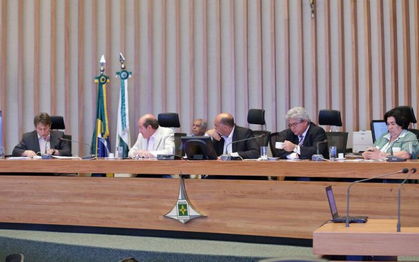 No entanto, foi pedida a quebra dos sigilos bancários e telefônicos de algumas instituições; entre elas estão os hospitais Home, Santa Marta e o Hospital Regional de Santa Maria; a CPI foi criada para investigar supostos desvios na área de saúde e má utilização dos recursos públicos