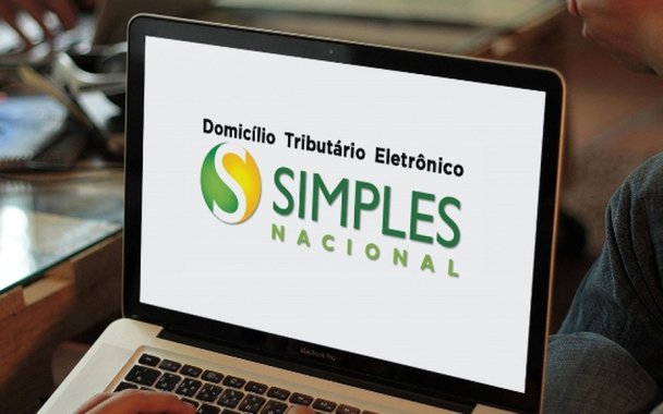 Entre os anos de 2007 e 2016, o número de empresas optantes do Simples no Brasil passou de 2,5 milhões para 11,6 milhões, ou seja, uma média de crescimento de quase um milhão de pequenos negócios por ano; de acordo com estudo do Sebrae, a proporção de donos de negócios não formalizados em relação aos formalizados tem diminuído ano a ano, desde que o Simples Nacional foi implantado; e m dezembro de 2007, o Brasil possuía 22,7 milhões de donos de negócios, mas só 11% (2,5 milhões) tinham um negócio formal