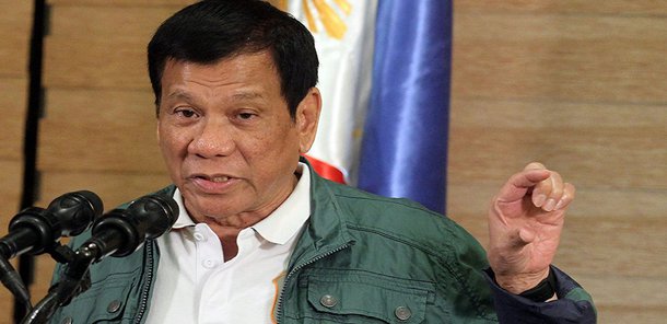 O presidente filipino, Rodrigo Duterte, apelou aos EUA para que sejam mais comedidos em relação à Coreia do Norte, porque Kim Jong-un "quer acabar com o mundo"; Duterte se mostrou preocupado com o futuro do Sudeste Asiático em caso de uma guerra na península da Coreia; "É melhor que os EUA sejam mais comedidos", declarou Duterte falando dos resultados da cúpula da ASEAN realizada nas Filipinas