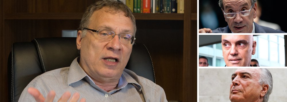 "Correm rumores de que o PSDB pressiona pela nomeação de ninguém mais, ninguém menos que Aloysio Nunes para o Ministério da Justiça. O dedo podre do partido perdedor das eleições de 2014 é poderoso. Como se não bastasse colocar no STF um ministro que nada fez na pasta senão vituperar contra manifestantes e vazar operação policial sigilosa para o Movimento Limpa Brasil (MLP) e é acusado de plágio em sua belíssima obra acadêmica, agora vai ser a vez de outro pitbull insolente", disse o ex-ministro da Justiça, Eugênio Aragão, ao 247; segundo ele, o Brasil foi tomado de assalto por um "grupo de trombadinhas que rasgou a constituição (e a segue rasgando) e se assenhoreou do poder sem cura pela legitimidade de seu exercício"