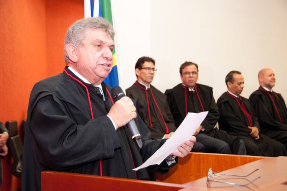 Em nota divulgada à imprensa nesta sexta-feira, o Chefe do Ministério Público Estadual do Tocantins refutou envolvimento com os ilícitos a serem apurados pela Operação Convergência, deflagrada pelo Polícia Federal; a operação apura pagamentos indevidos em obras públicas realizadas pelo governo estadual