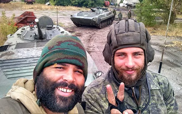 Tribunal de Kiev encontrou irregularidade na condenação de Rafael Lusvarghi a 13 anos de prisão e ordenou novo julgamento até dia 15; brasileiro continua preso e será julgado até 15 de outubro pelo mesmo crime; sSe isso não ocorrer dentro de nove dias, ele pode ser solto, informaram seus advogados; ele, proém, admite que entre setembro de 2014 e outubro de 2015 ter combatido ao lado das milícias das repúblicas autoproclamadas de Donetsk e Lugansk contra exército ucraniano, o que pela lei da Ucrânia é caracterizado como ato terrorista