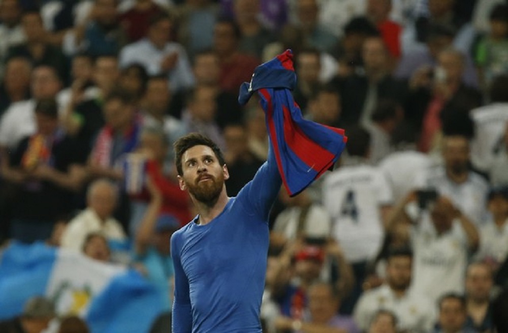 Lionel Messi, do Barcelona, celebra seu terceiro gol em partida, na Espanha. 23/04/2017 Reuters /Susana Vera Livepic