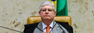 "A CPMI da JBS que foi instalada na sequência da desastrada tentativa de subverter a ordem constitucional, ainda que levada a efeito por um parlamento enfraquecido pelas péssimas práticas patrimonialistas e anti-povo, é de interesse da sociedade. Sim, é uma CPI para investigar e por a nu a lambança promovida pelo ex-PGR na chefia no MPF", avalia o ex-ministro da Justiça Eugênio Aragão; segundo ele, se o MPF se deu ao direito de agir politicamente, de se colocar no centro do debate político, politicamente deve ser tratado; "É um imperativo de se restabelecer minimamente o equilíbrio entre os poderes e recuperar a autoridade da instituição  pela correção de suas graves mazelas e expiação de seus pecados. Sim, uma CPMI do Ministério Público é mais do que bem-vinda"