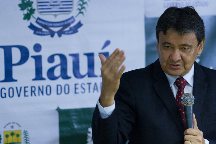O governo do Piauí pretende aumentar  a velocidade de transmissão de 1 giga para 64 gigas em todo o território do estado. Estão previstos investimentos de R$ 300 milhões em tecnologia da informação. De acordo com o governador Wellington Dias, "é um investimento que vale a pena o Piauí ao longo desses últimos 15 anos, o Piauí tem investido aproximadamente com 80 milhões de reais nessa área de tecnologia"