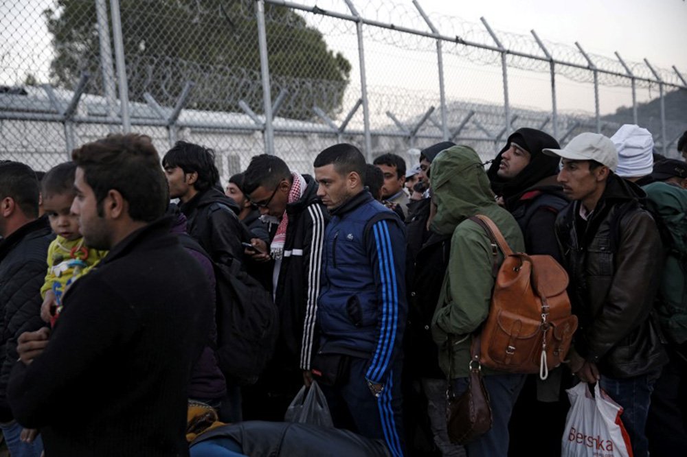 Refugiados e imigrantes vistos na ilha grega de Lesbos. 05/11/2015 REUTERS/Alkis Konstantinidis/File photo