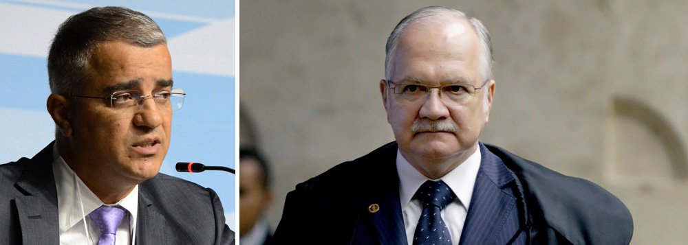 Jornalista Kennedy Alencar reforçou nesta sexta-feira, 3, para que o ministro Edson Fachin, novo relator da Lava Jato no Supremo Tribunal federal, retire o sigilo das delações dos 77 executivos e ex-executivos da Odebrecht, que tê potencial de derrubar a cúpula do governo Michel Temer; "Será preciso ver se terá a capacidade de resistir às pressões, como tinha Teori Zavascki - seja corrigindo eventuais abusos do Ministério Público e de outras instâncias da Justiça, seja resistindo a eventuais lobbies para proteção política", afirmou; "Fachin está começando. Merece um voto de confiança. Começaria bem retirando o sigilo das delações da Odebrecht"