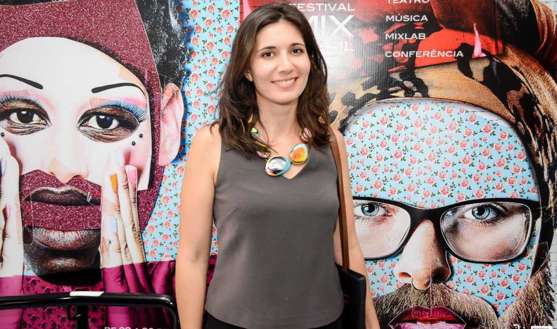 Nascido em um contexto de imprensa alternativa, o jornal "Lampião da Esquina", conhecido na época como "Lampião", circulou entre os anos de 1978 e 1981, período de abrandamento dos anos de censura da ditadura civil-militar; foi o primeiro jornal LGBT do Brasil; confira a entrevista com a diretora do documentário de mesmo nome à Rede Fórum; clique no vídeo e assista ao trailer