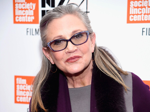 A atriz e escritora Carrie Fisher, mais conhecida por seu papel como a princesa Leia na série de filmes "Star Wars", sofreu um problema cardíaco na sexta-feira durante um voo de Londres para Los Angeles e foi levada às pressas para o hospital; Carrie está em estado crítico