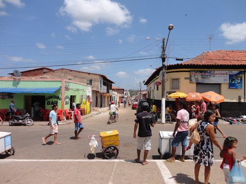 Várias cidades do Maranhão registraram um tremor de terra de magnitude 4.7 na escala Richter. De acordo com o Observatório Sismológico da Universidade de Brasília (UNB), o epicentro foi na cidade de Vargem Grande, 180 km de São Luís; na capital, diversos prédios foram esvaziados; o tremor durou cerca de 15 segundos e foi percebido pela a população em bairros da capital; o tremor também foi sentido na cidade de Teresina, no Piauí
 