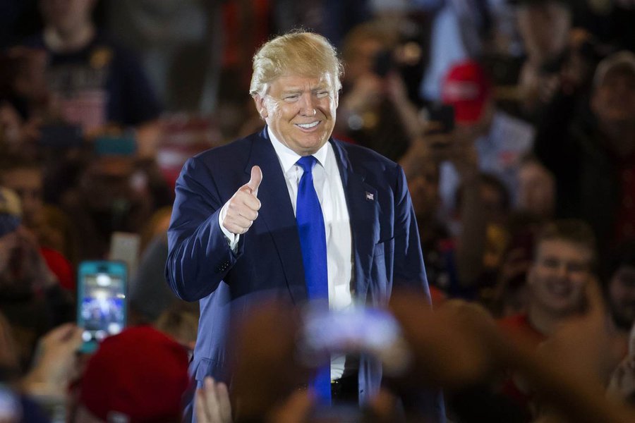 "Não vamos derrubar regimes e governos. Lembram-se de 6 trilhões de dólares no Oriente Médio? Nosso objetivo é a estabilidade, não o caos. Porque queremos revitalizar nosso país — já era tempo disso!", afirmou Trump ao discursar no estado de Ohio durante o seu primeiro comício após a vitória nas presidenciais em 8 de novembro