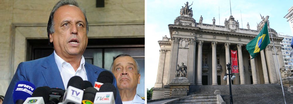 Levantamento feito pelo deputado Luiz Paulo Corrêa da Rocha (PSDB), da Comissão de Tributação da Alerj, no Sistema Integrado de Gestão Orçamentária, Financeira e Contábil do Rio (Siafe-Rio), aponta que o governo atualmente comandado por Luiz Fernando Pezão (PMDB) gastou R$ 34,1 bilhões com o pagamento dos servidores dos três poderes no ano passado, o que representa 73,8% de sua receita corrente líquida; a lei prevê um limite de 60%; de acordo com fontes do governo, só com o gastos do Poder Executivo esse índice ficou entre 51% e 54%, também ultrapassando o percentual fixado na LRF, que é de 49%