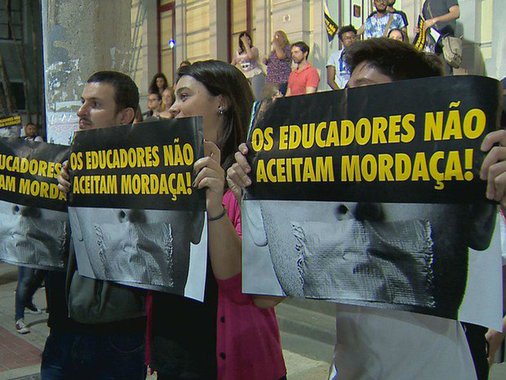 O "Escola sem Partido" tem como fundamento a ignorância e a desonestidade intelectual, uma vez que não existe escola neutra, tampouco modelo educacional isento de viés político e ideológico