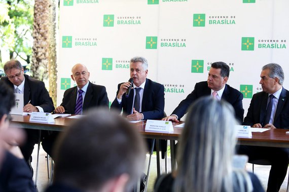 A Agência de Desenvolvimento do DF (Terracap) apresentou aos integrantes do Consórcio Interestadual de Desenvolvimento do Brasil Central em 2016 o projeto do parque tecnológico Biotic; a ideia é buscar investidores para a criação do Fundo de Investimento em Participações, com 51% administrados por parceiros privados e 49% pela Terracap; a concorrência para contratação de agente financeiro será aberta na quarta-feira (7); fixada por lei em 2002, a área destinada ao parque tecnológico tem 1,2 milhão de metros quadrados, entre a Granja do Torto e o Parque Nacional de Brasília, com capacidade para abrigar cerca de 1,2 mil empresas