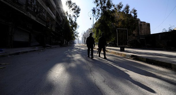 Após a tomada de Aleppo pelo exército sírio, a Sputnik falou com o jornalista argentino Leandro Albani, que foi correspondente no Oriente Médio trabalhando para várias mídias latino-americanas; segundo ele, a tomada de Aleppo pelo exército sírio "significa um grande golpe para todos os grupos terroristas que estão há quatro anos na Síria. Mas também é um golpe muito duro para os Estados Unidos e seus aliados, porque os EUA fizeram nestes últimos meses todo o possível para que todos os grupos irregulares se pudessem reagrupar"