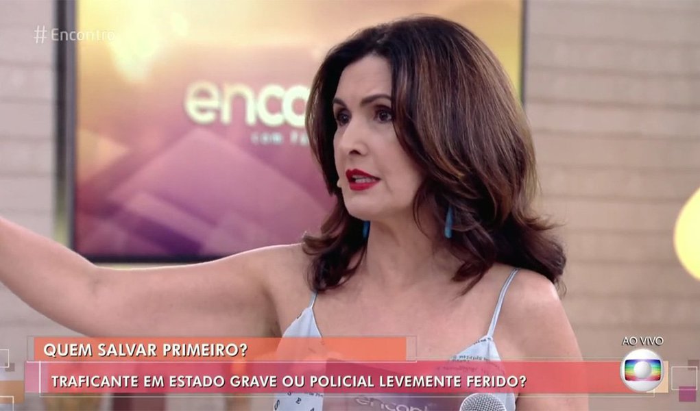 Em artigo para o portal jurídico Justificando, o teólogo Wagner Francesco diz que a pergunta de Fátima Bernardes sobre salvar primeiro um policial ou um traficante gravemente é um dilema de resposta simples; "Deveríamos optar pelo policial gravemente ferido e não pelo traficante levemente ferido. Ou pelo desconhecido gravemente ferido e não pelo conhecido levemente ferido. É questão de bom senso e inteligência", afirma