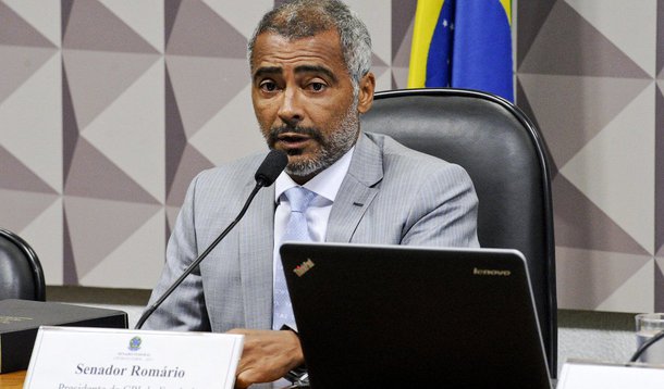 Senador Romário (PSB-RJ) não recebeu nenhum voto nesta quarta-feira 7 a favor do relatório alternativo que apresentou, junto com Randolfe Rodrigues (Rede-AP), na CPI do Futebol, comissão que ele criou e presidiu; o texto aprovado pelos integrantes da comissão foi o do relator, Romero Jucá (PMDB-RR)