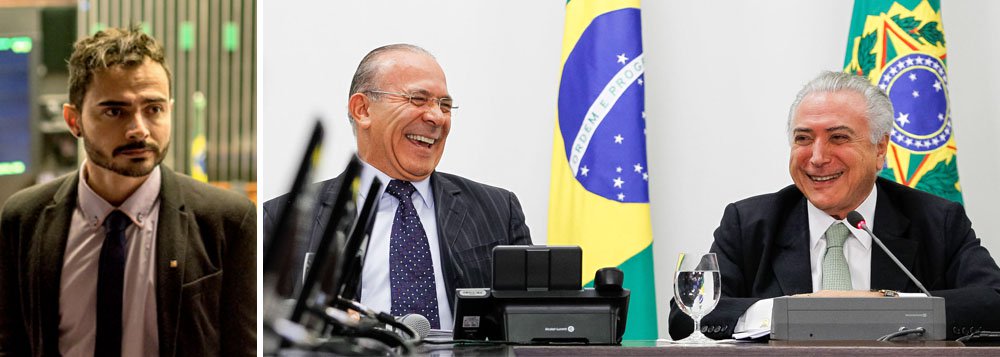 "Emparedados pela delação da Odebrecht, Temer e sua turma desejam alguém de confiança na Suprema Corte. Até porque os 15 minutos de sossego está chegando ao fim, paralelo à volta dos trabalhos na Câmara e Senado e o fim do recesso do judiciário", diz o jornalista George Marques, sobre a reunião de Michel Temer com a cúpula do PMDB para debater o substituto do ministro Teori Zavascki; "Eles já brincam e cospem na cara do brasileiro sem nenhum constrangimento. Não temem mais nem uma contra-resposta por parte da sociedade"