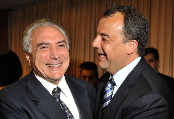 O mega-esquema de corrupção no governo do Rio de Janeiro, chefiado pelo ex-governador Sergio Cabral, que está preso, e a revelação de novas irregularidades, com o pedido de prisão do empresário Eike Batista fizeram o PMDB reconhecer que não manterá o controle sobre o estado nas eleições de 2018; segundo a Coluna do Estadão deste sábado, 28, para complicar ainda mais a situação do partido é que o único político do PMDB com potencial para tentar o governo, o ex-prefeito Eduardo Paes tem sido aconselhado a mudar de legenda se quiser vencer