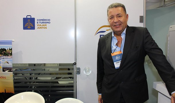 "Hoje, a Lei Geral do Turismo é um microssistema que se comunica com as demais legislações, como o Código de Defesa do Consumidor (...) As mudanças propostas querem que o Marco Regulatório do Turismo preveja normas de outros ramos do direito para resolver conflitos enfrentados pelos prestadores de serviços turísticos", declarou o presidente do Conselho Empresarial de Turismo e Hospitalidade (Cetur) da Confederação Nacional do Comércio de Bens, Serviços e Turismo (CNC), Alexandre Sampaio