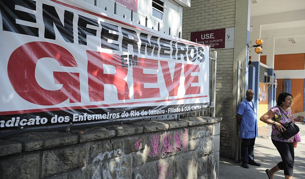 A paralisação atinge todas as categorias da área no estado; a causa da mobilização são os atrasos salariais, a imprevisibilidade do pagamento do décimo terceiro e a situação de penúria na qual se encontram os hospitais e a rede pública de atendimento