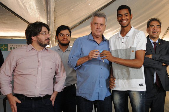 Foram entregues as chaves da residência de 1.116 famílias; os novos moradores se mudarão para uma área com estrutura de drenagem de água pluvial, ruas pavimentadas, distribuição de energia e iluminação pública; o calçamento será licitado em 2017; a construção das unidades habitacionais na região se iniciou em 2006; o governo do Distrito Federal gastou R$ 56 milhões com as obras de infraestrutura