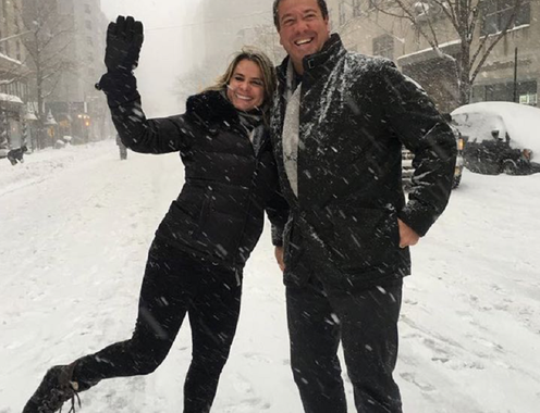 Delator da Odebrecht na Lava Jato, o ex-diretor Claudio Melo, que denunciou e ajudou a intermediar os R$ 10 milhões entregues pela empreiteira a Michel Temer, curte férias nos Estados Unidos; "Marcelo Odebrecht está preso só para “não dar na pinta”, porque gente que fez o mesmo que ele, na cadeia de comando da corrupção, nem se encontra impedida de deixar o país e gastar, sabe lá, parte dos saborosos frutos da propina", comenta o jornalista Fernando Brito; delator foi fotografado em Nova York e na Flórida