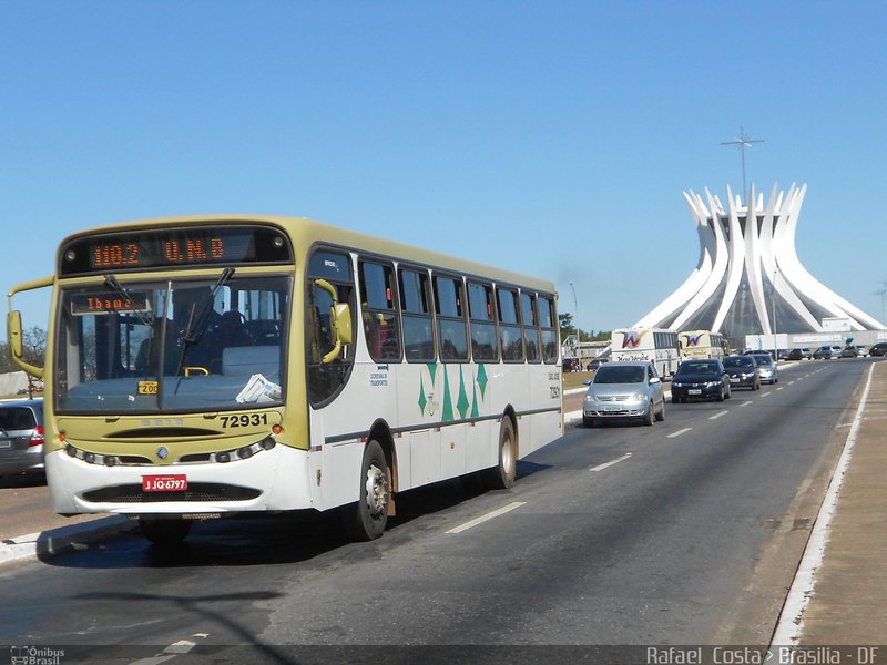 Por 15 votos a 6, o Conselho Especial do TJDF decidiu que o governo pode voltar a aplicar o reajuste de até 25% nas tarifas de ônibus e metrô; os valores das passagens passarão de R$ 2,25 para R$ 2,50 nas linhas circulares e alimentadoras do BRT; de R$ 3 para R$ 3,50 em linhas metropolitanas "curtas", e de R$ 4 para R$ 5 no restante das linhas, além do metrô; mas para que os novos valores entrem em vigor, a sentença deve ser publicada no Diário de Justiça e no Diário Oficial do DF e o sistema das catracas deve ser atualizado; não há prazo específico para que isso aconteça