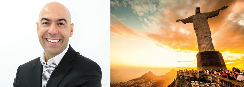 “O turismo é a única saída para a crise econômica que o Rio vem enfrentando, não há outra. É a maior indústria do mundo, de retorno imediato em todos os sentidos: gera emprego, trás receita para a cidade e propicia recursos para investir em saúde e educação e na melhoria da própria cidade”; a afirmação é do novo presidente da Empresa de Turismo do Rio de Janeiro (Riotur), Marcelo Alves; “O Rio recebe atualmente cerca de 1,5 milhão a 2 milhões de turistas por ano e a nossa meta é dobrar, ainda neste ano, este número, o que é perfeitamente possível”