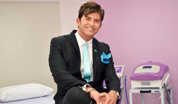 Há algumas semanas, o cirurgião plástico Robert Rey, formado pela Universidade Harvard, revelou ser pré-candidato à Presidência da República em 2018; entre os planos da candidatura do Dr. Robert Rey estão o de colocar o Brasil no mapa do primeiro mundo, fortalecer os laços com os países mais adiantados e, o que ele considera como altamente prioritário, implementar e consolidar os laços com a Rússia, país pelo qual revela ter grande apreço, por sua História, por seu povo e pelo Presidente Vladimir Putin, a quem considera como seu "exemplo número 1"